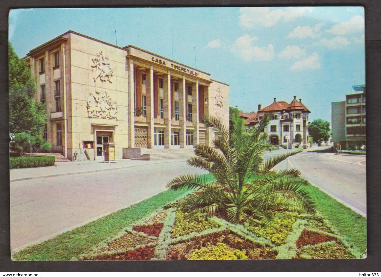 Casa Tineretului Hotel, Bucharest, Romania - Unused - Small Tear At Left - Roemenië