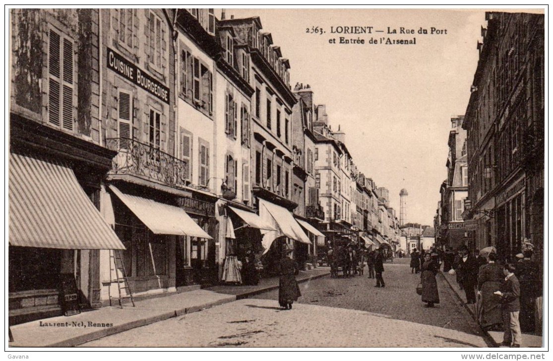 56 LORIENT - La Rue Du Port Et Entrée De L'Arsenal - Lorient