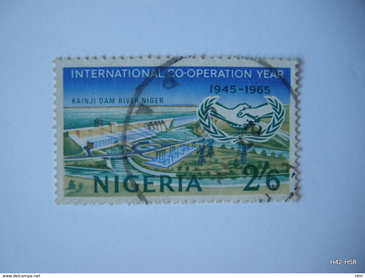 NIGERIA 1965. International Co-operation Year. 2s.6d. Kainji (Niger) Dam. SG 168. Used. - Nigeria (1961-...)