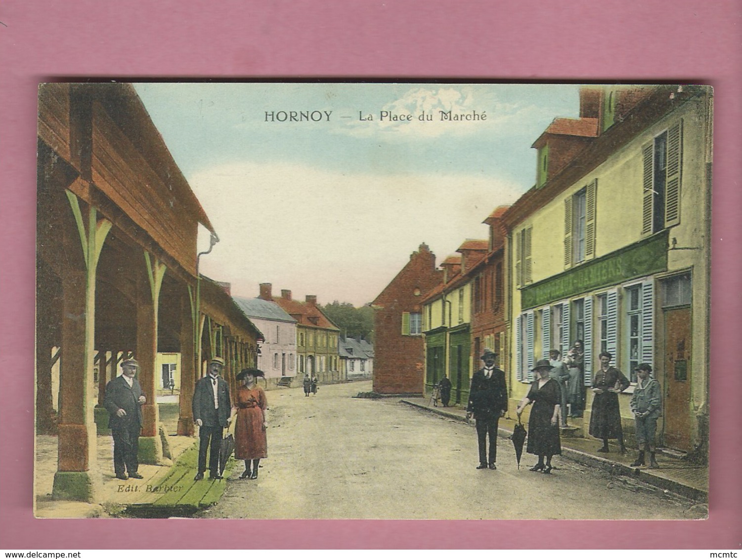 CPA   -   Hornoy  -  La Place Du Marché - Hornoy Le Bourg