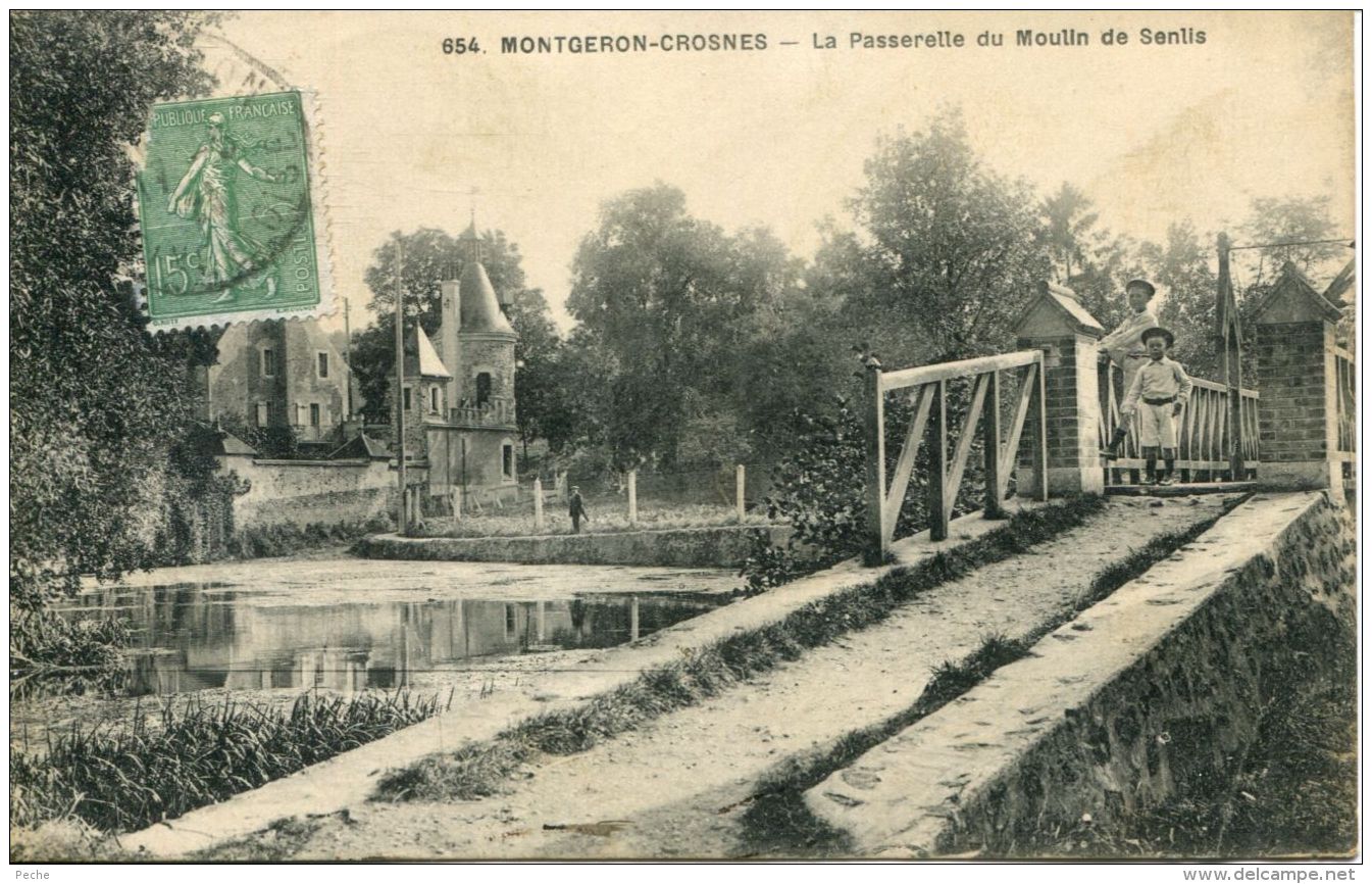 N°64093 -cpa Montgeron Crosnes -la Passerelle Du Moulin De Senlis- - Montgeron