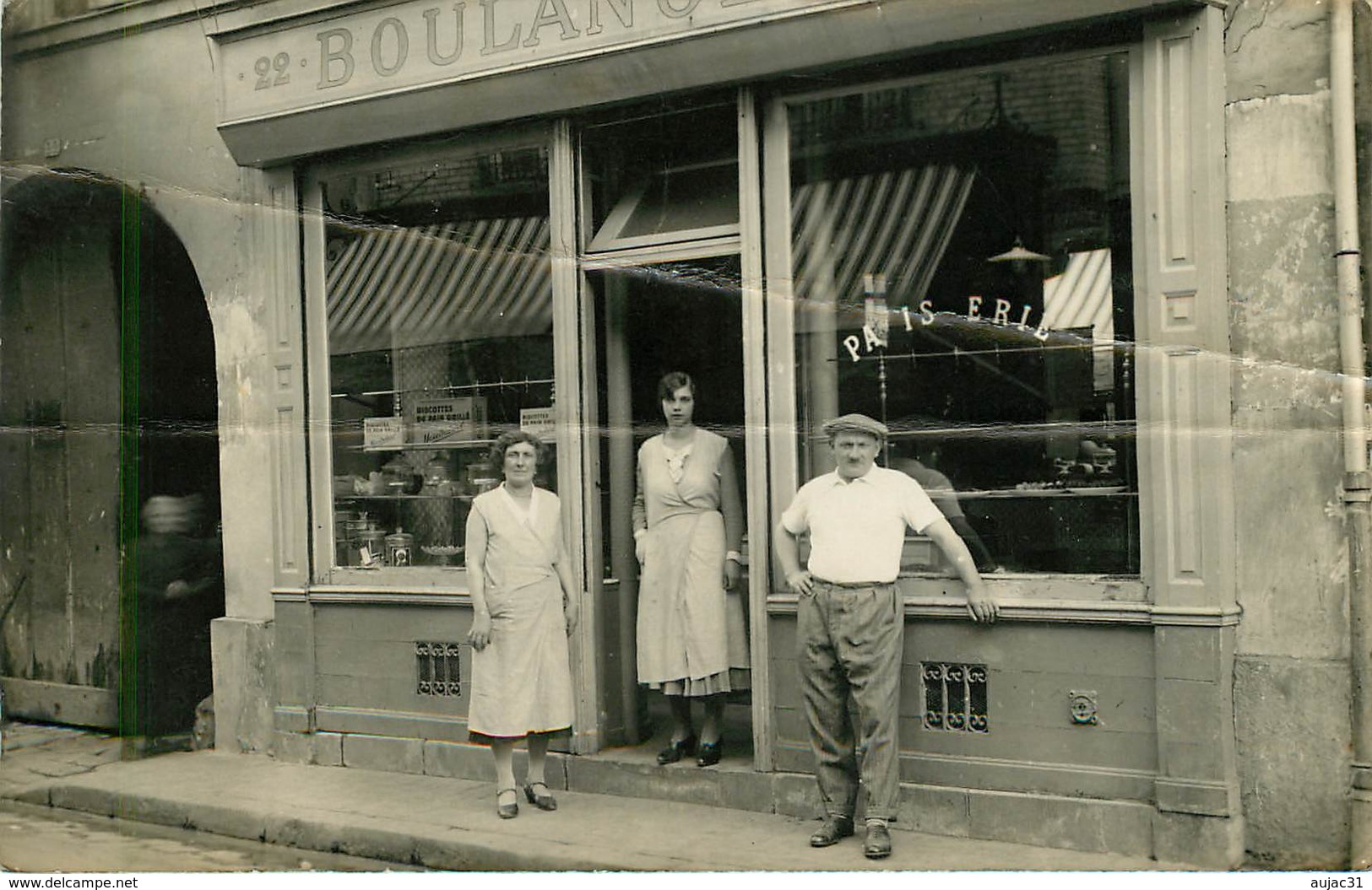 Dép 78 - Métiers - Commerce - Boulangeries - Montesson - Carte Photo D'une Boulangerie - 2 Scans - état - Montesson