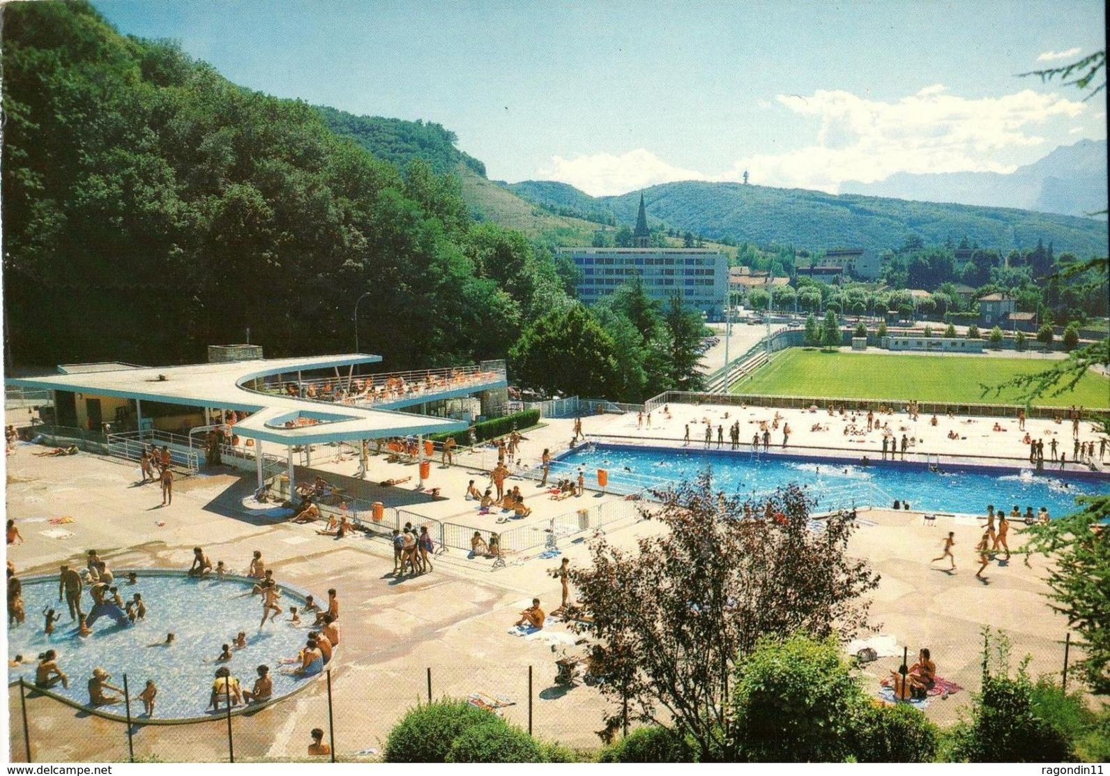 38 - EYBENS - LA PISCINE ET LE STADE - Other & Unclassified