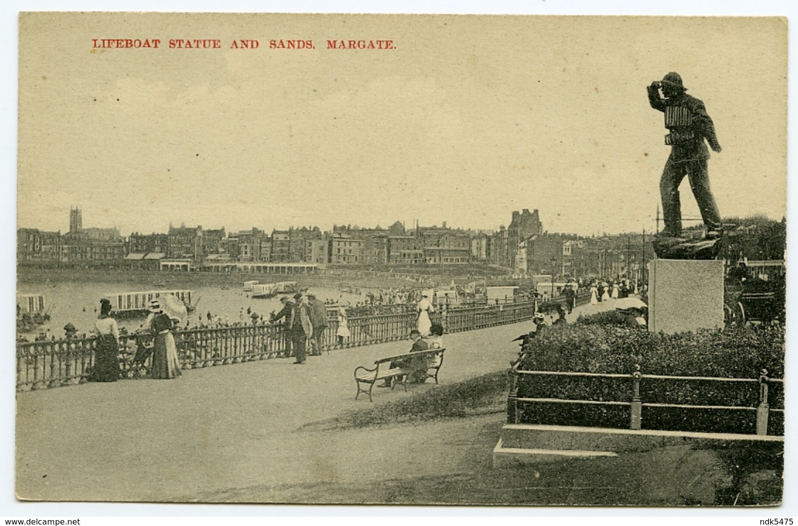 MARGATE : LIFEBOAT STATUE AND SANDS - Margate