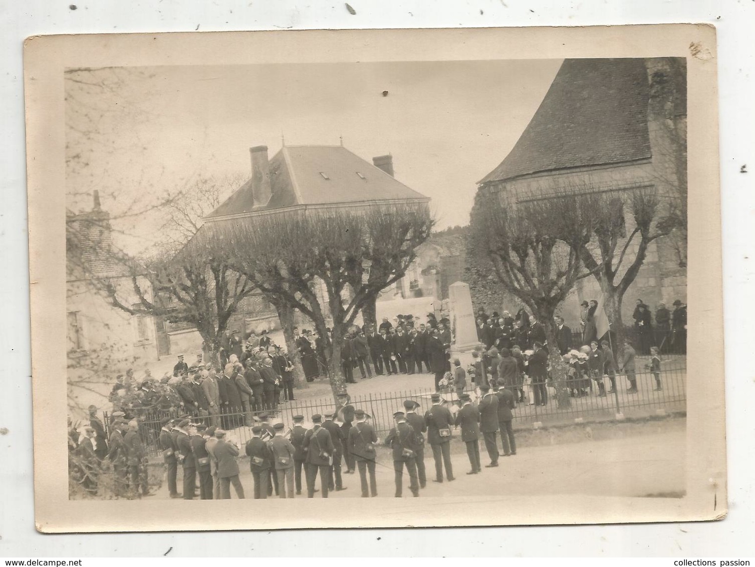 Photographie , Fanfare , La Musique De LUZILLE ,37 , à SUBLAINES, Monument Aux Morts , 18 X 13 , Frais Fr 1.55 E - Métiers