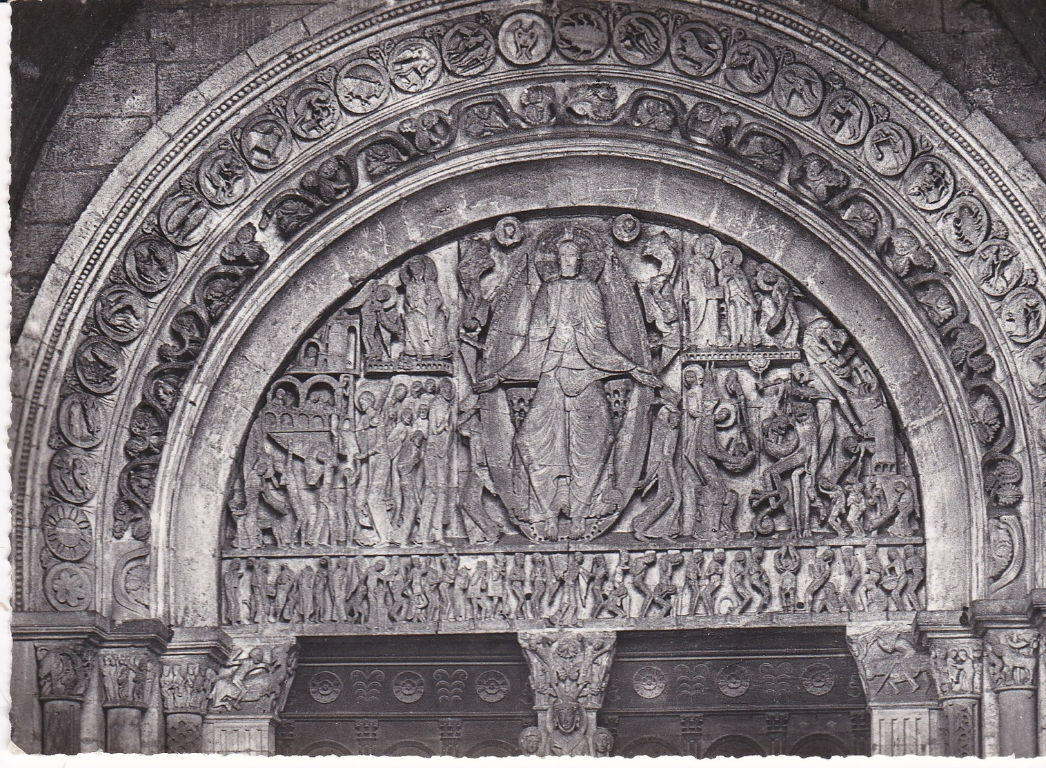 Cathédrale D'AUTUN - Dépt 71 - Le Tympan - CPM - Autun