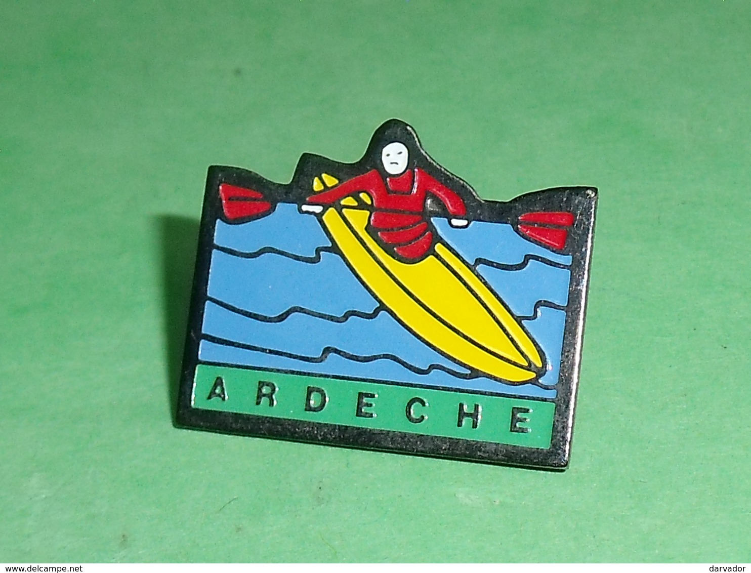 Pin's / Canoe : Ardeche   TB1AA - Canoa