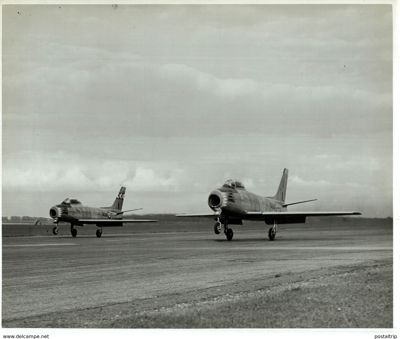 CANADAIR F86 SABRE 25* 20 CM CANADA AEROPLANE ROYAL CANADIAN AIR FORCE - Aviación