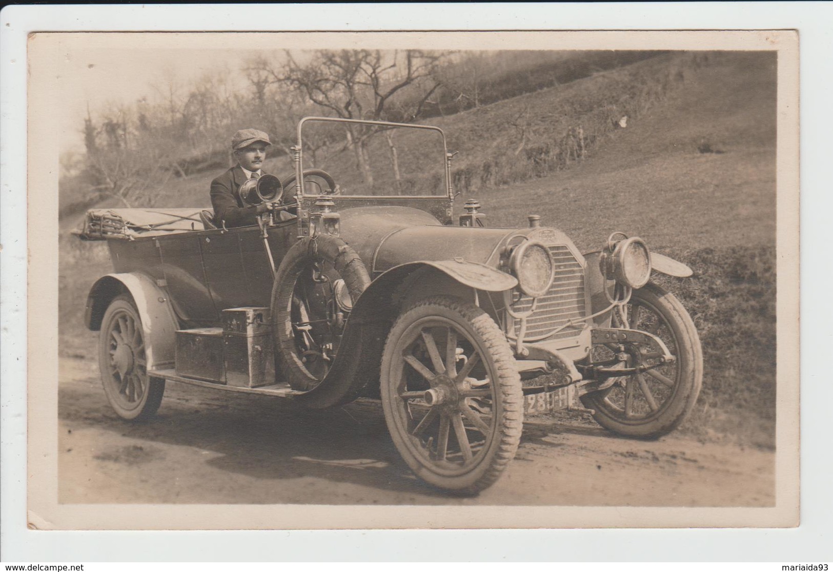 THEME AUTOMOBILE - CARTE PHOTO - VOITURE A DETERMINER - Passenger Cars