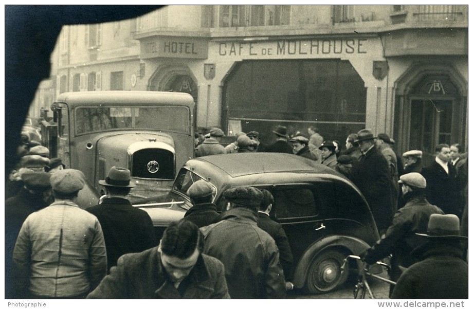 France Mémoires D'une Dépanneuse Accident De Voiture Café De Mulhouse Ancienne Photo 1935 - Auto's