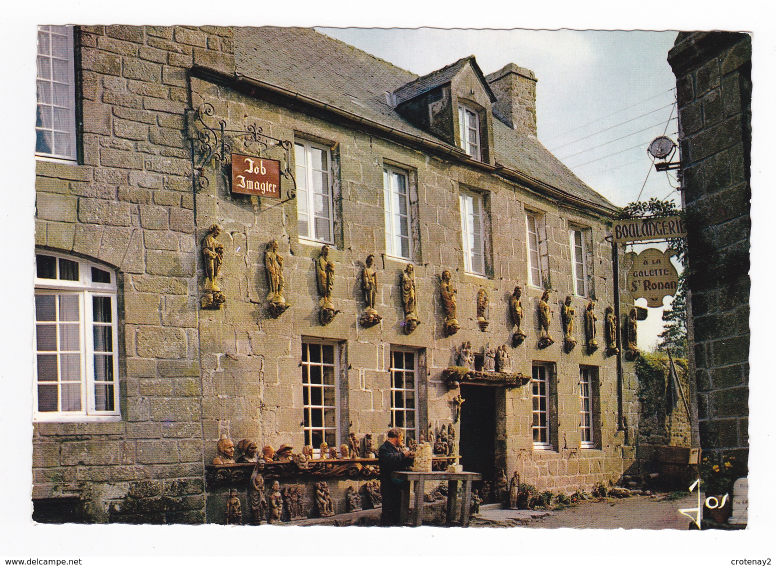 29 LOCRONAN N°1380 Vieille Maison Aux Douze Apôtres Et JOB Le Sculpteur Imagier Boulangerie A La Galette St Ronan - Locronan