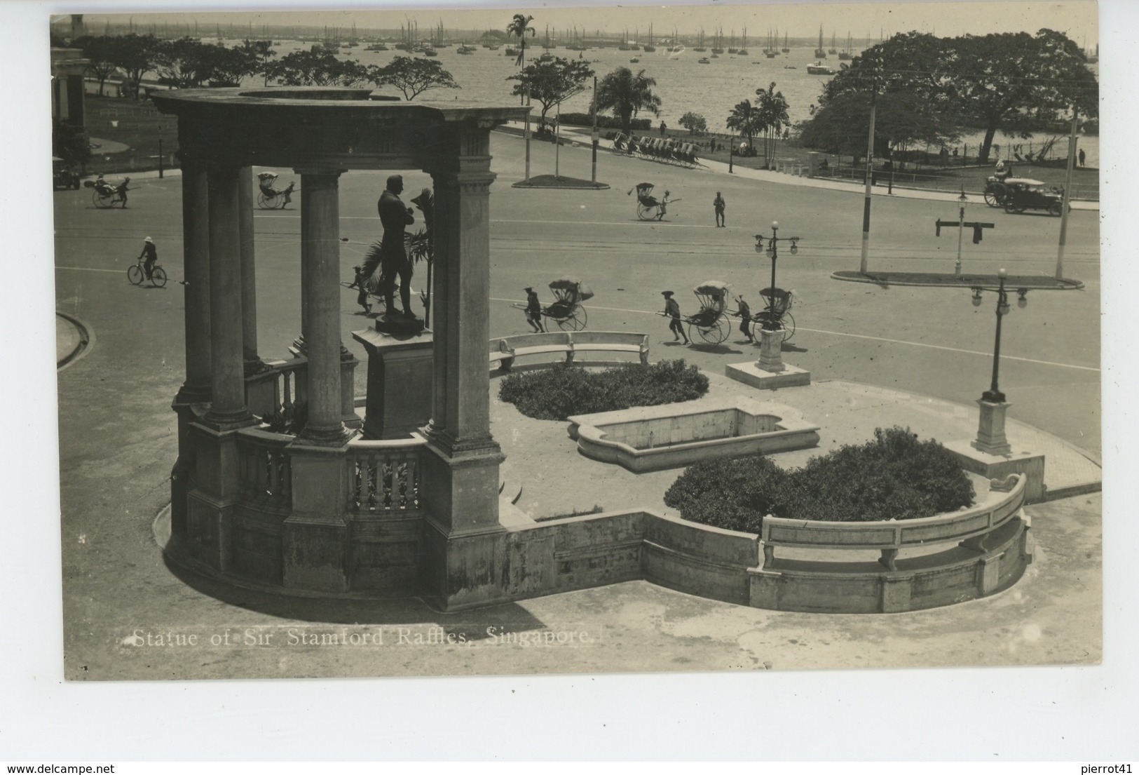 ASIE - SINGAPOUR - SINGAPORE - Statue Of Sir Stamford Raffles - Singapore