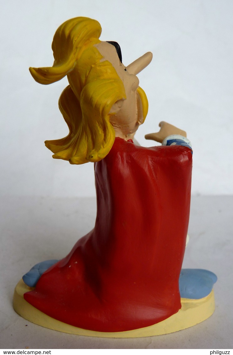 FIGURINE EN RESINE ASTERIX ATLAS N° 4 ASSURANCETOURIX (2) En Loose - Astérix & Obélix