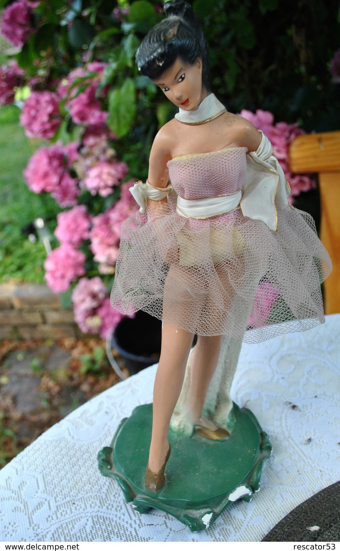 Rare Statuette Années 50 En Plâtre Lolita Pin-up Très Rock à Billy - Altri & Non Classificati