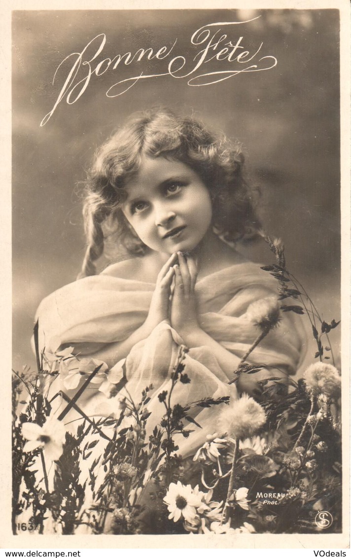 Thèmes - Enfant - Portraits - Fille - Fillette - Bonne Fête - Portraits