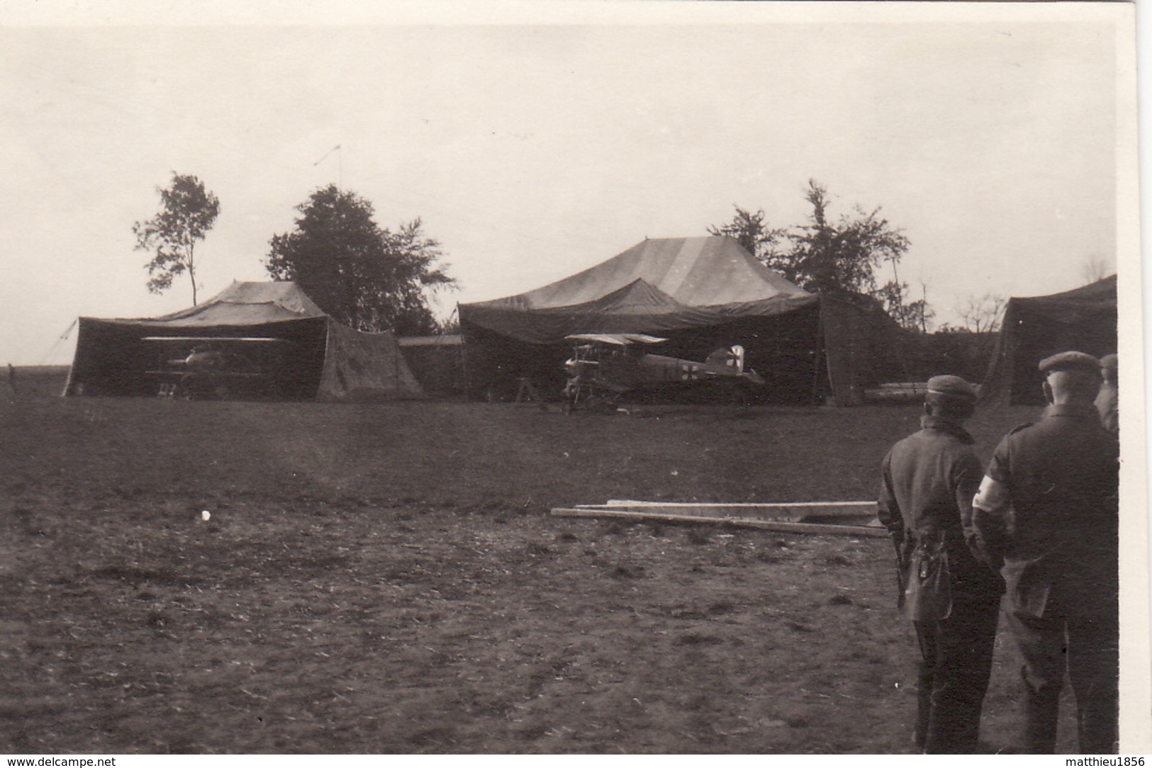 Photo 14-18 Un Camp D'aviation Allemand, Avion (A196, Ww1, Wk 1) - Oorlog 1914-18