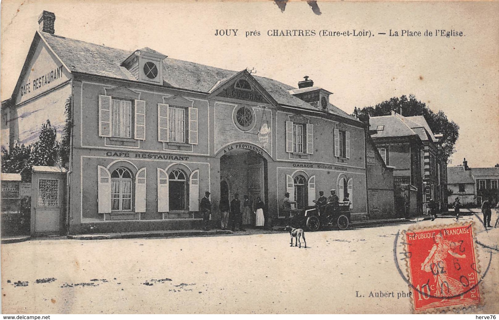 JOUY - La Place De L'Eglise - Jouy