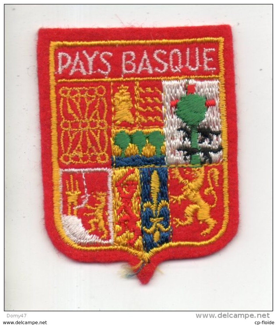 64 - PAYS BASQUE . ÉCUSSON, BLASON, ARMOIRIES - Réf. N°136TI - - Ecussons Tissu