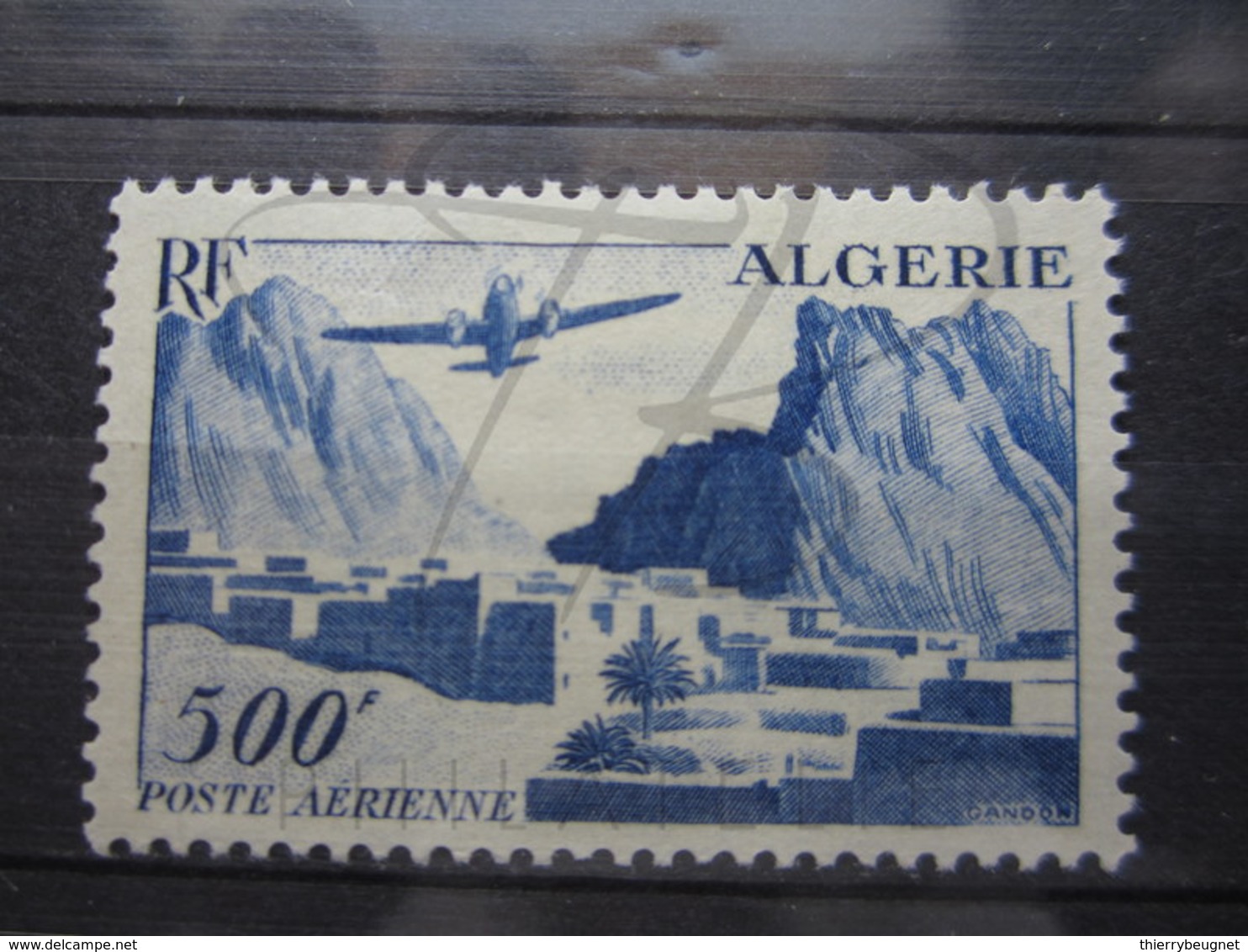 VEND BEAU TIMBRE DE POSTE AERIENNE D ' ALGERIE N° 12 , X !!! - Poste Aérienne