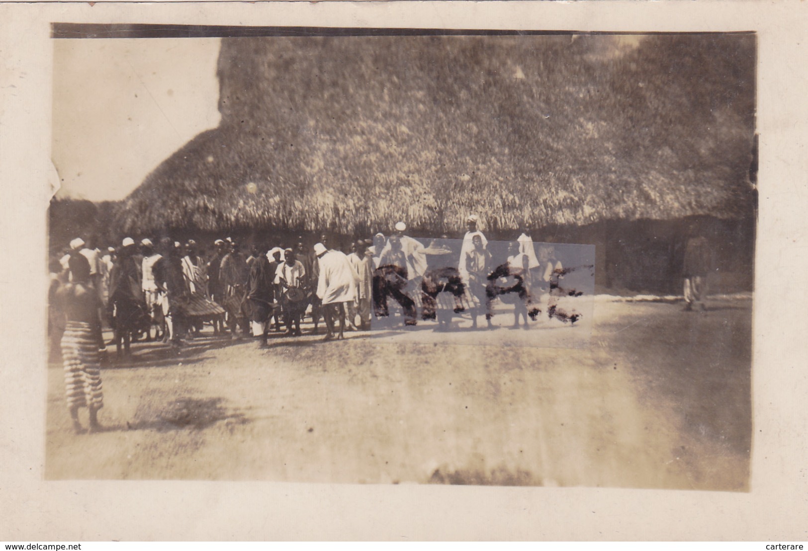 CARTE PHOTO,AFRIQUE OCCIDENTALE FRANCAISE,AFRIQUE NOIRE,FETE AU VILLAGE,MUSIQUE,DANSE,FETICHEUR,RARE - Unclassified