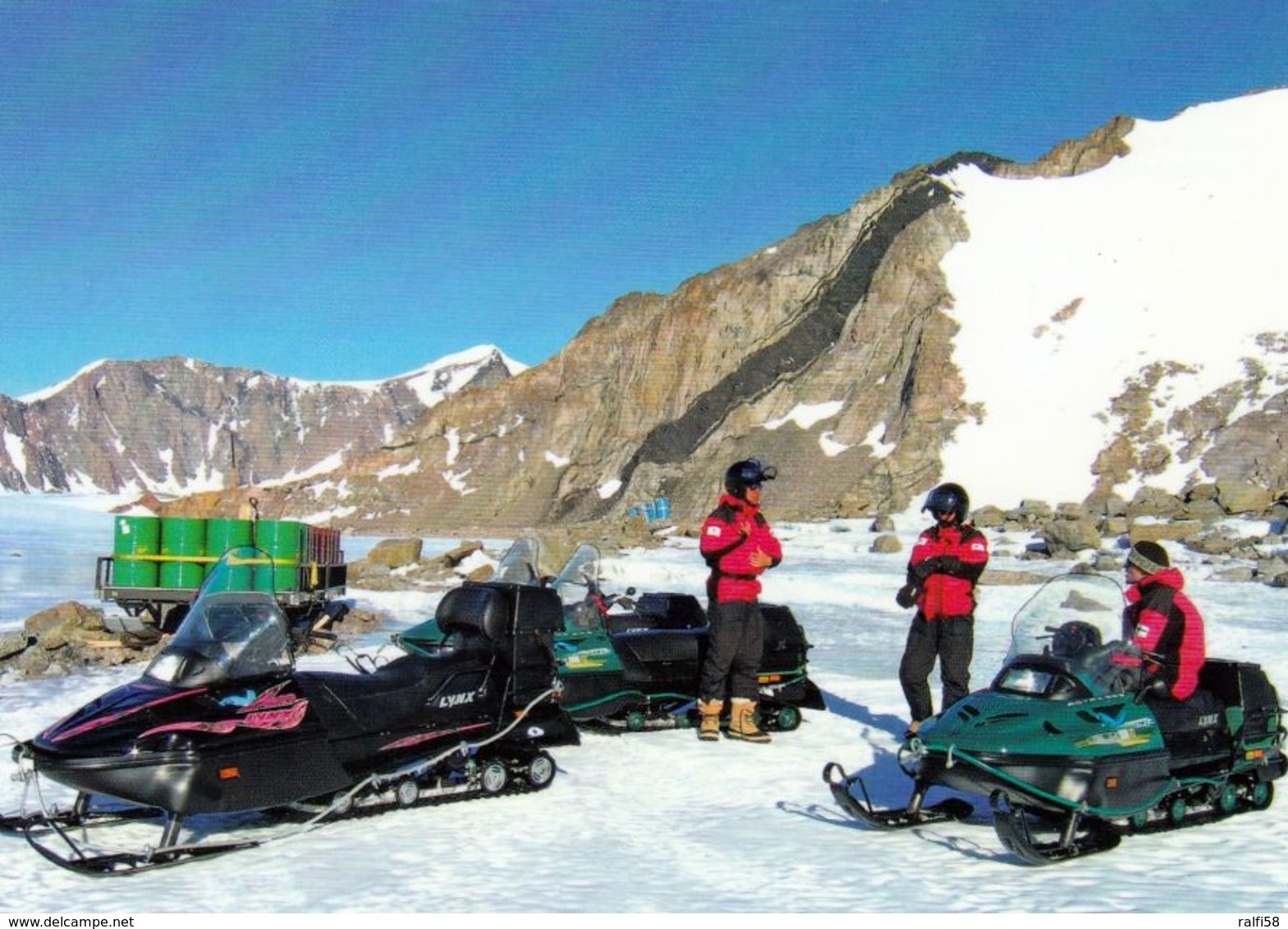 1 AK Antarctica Antarktis * Finninsche Forscher Am Depot Drakalandet Im Dronning Maud Land * - Sonstige & Ohne Zuordnung