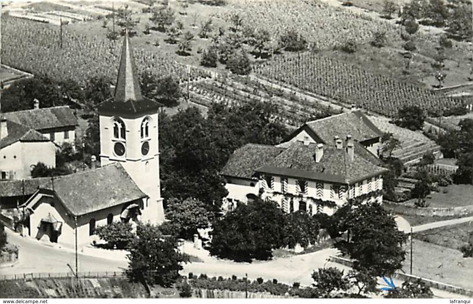 Suisse - Ref D174- Vue Aerienne - Eglise Et Cure De Crissier  - Carte Bon Etat  - - Crissier