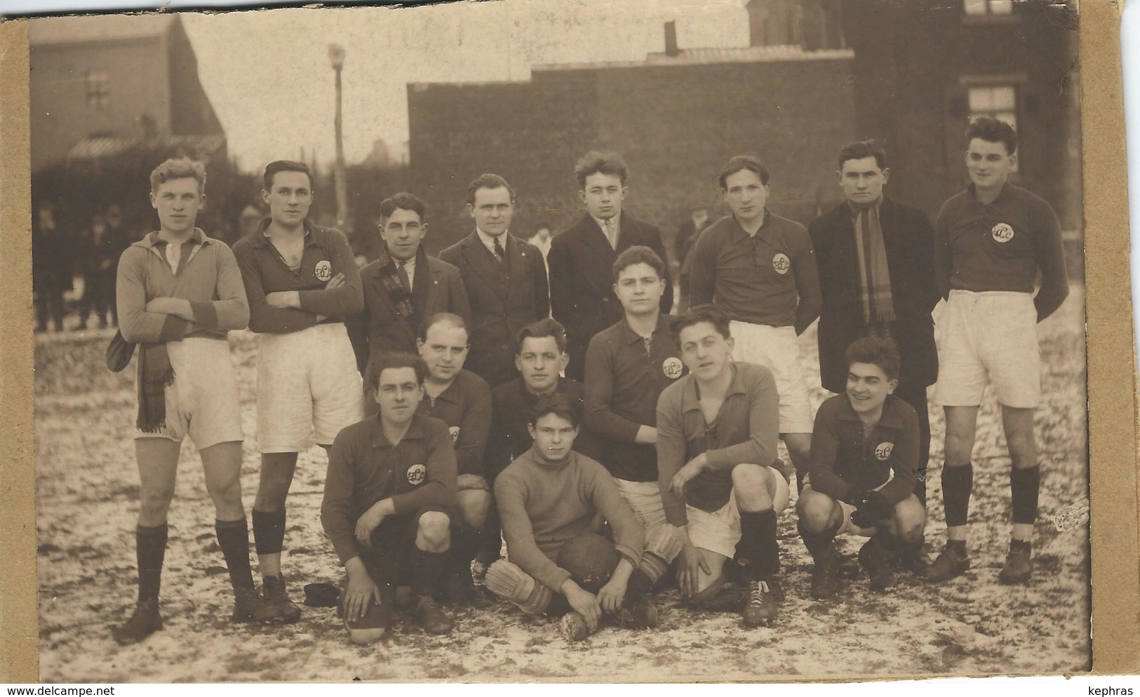 LODELINSART : Equipe Football - RARE - Probablement Ann&es 1920..... - Dimensions 10,6 / 16,4 Cm - Soccer