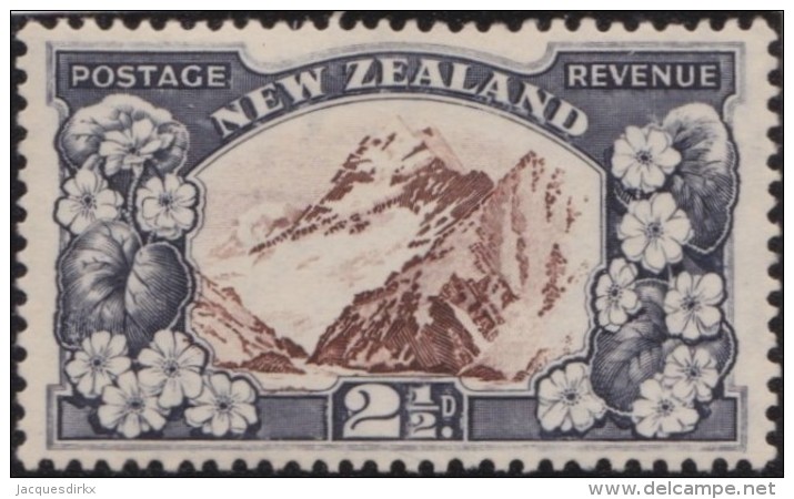 NZ    .     SG   .  581b    .    1936   .     Multiple  N.Z. And Star      .    *    .   Mint-hinged - Ongebruikt