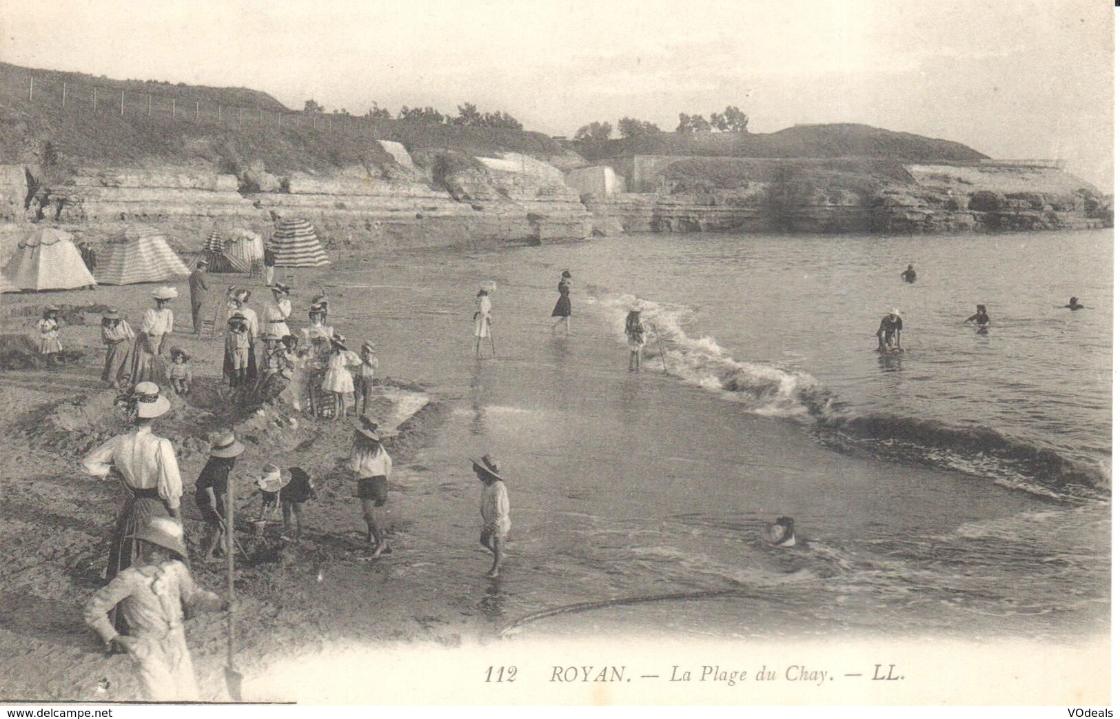 (17) Charente Maritine - Royan - La Plage Du Chay - Royan