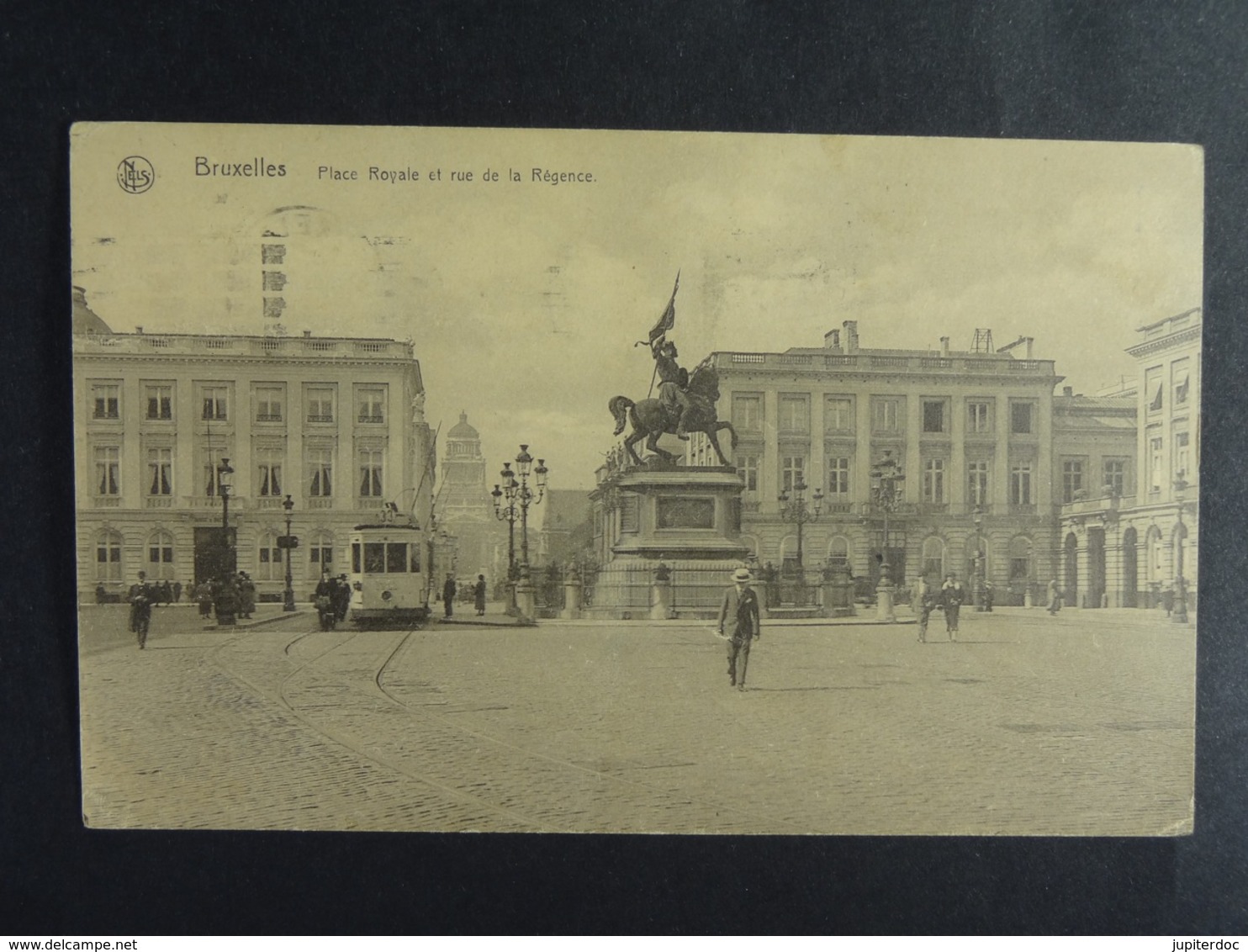 Bruxelles Place Royale Et Rue De La Régence - Marktpleinen, Pleinen