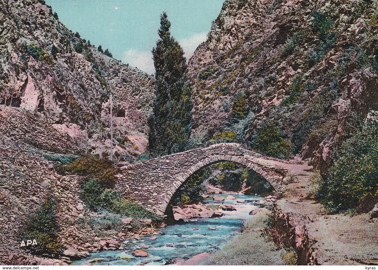 Timbre S/ Carte Postale . ANDORRE.  20F Violet  Croix Gothique S/ CPSM 10X15 La Massana Pont St Antoine - Brieven En Documenten