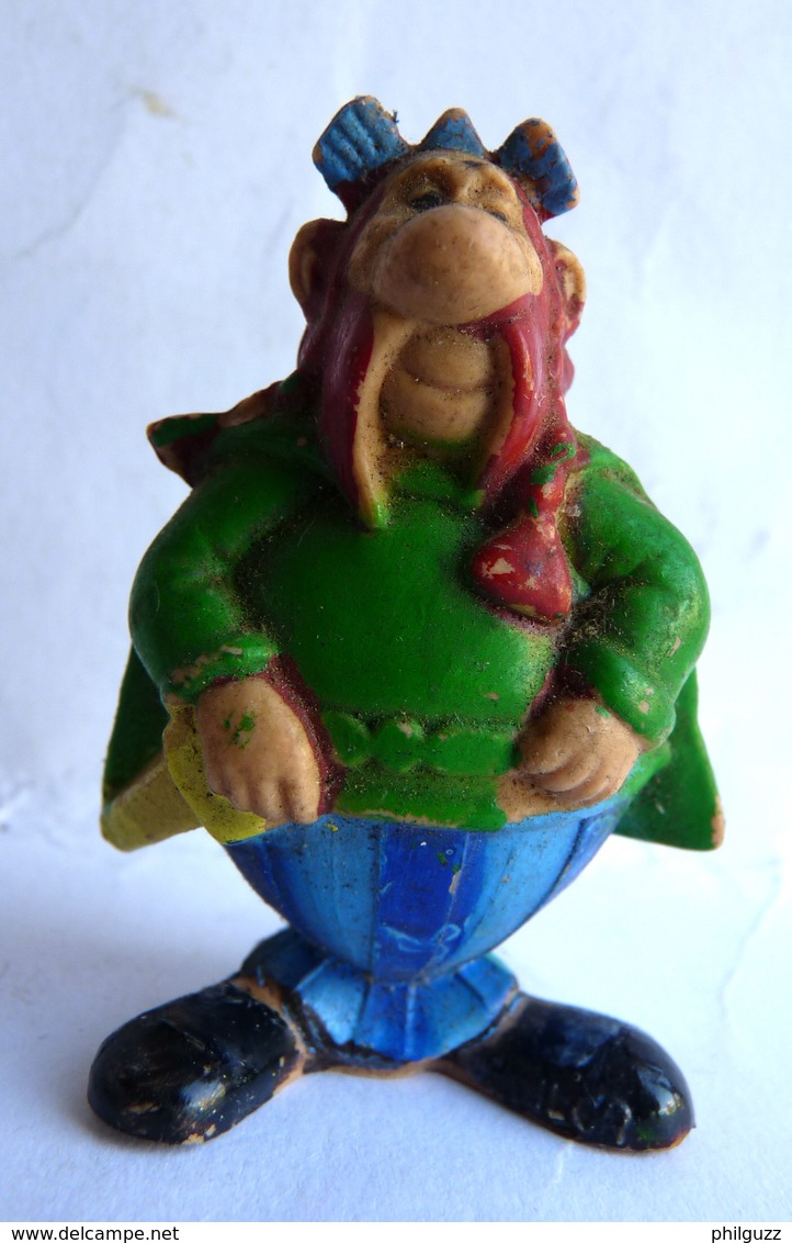 FIGURINE ASTERIX PUBLICITAIRE HUILOR ABRARACOURCIX 1967 (3) RARE DANS CET ETAT - Asterix & Obelix