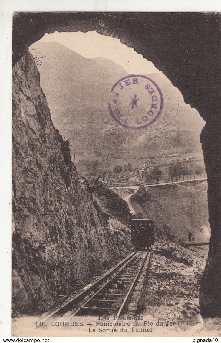 Cp , TRANSPORTS , LOURDES , Funiculaire Du Pic Du Jer (1000 M.), La Sortie Du Tunnel - Funiculaires