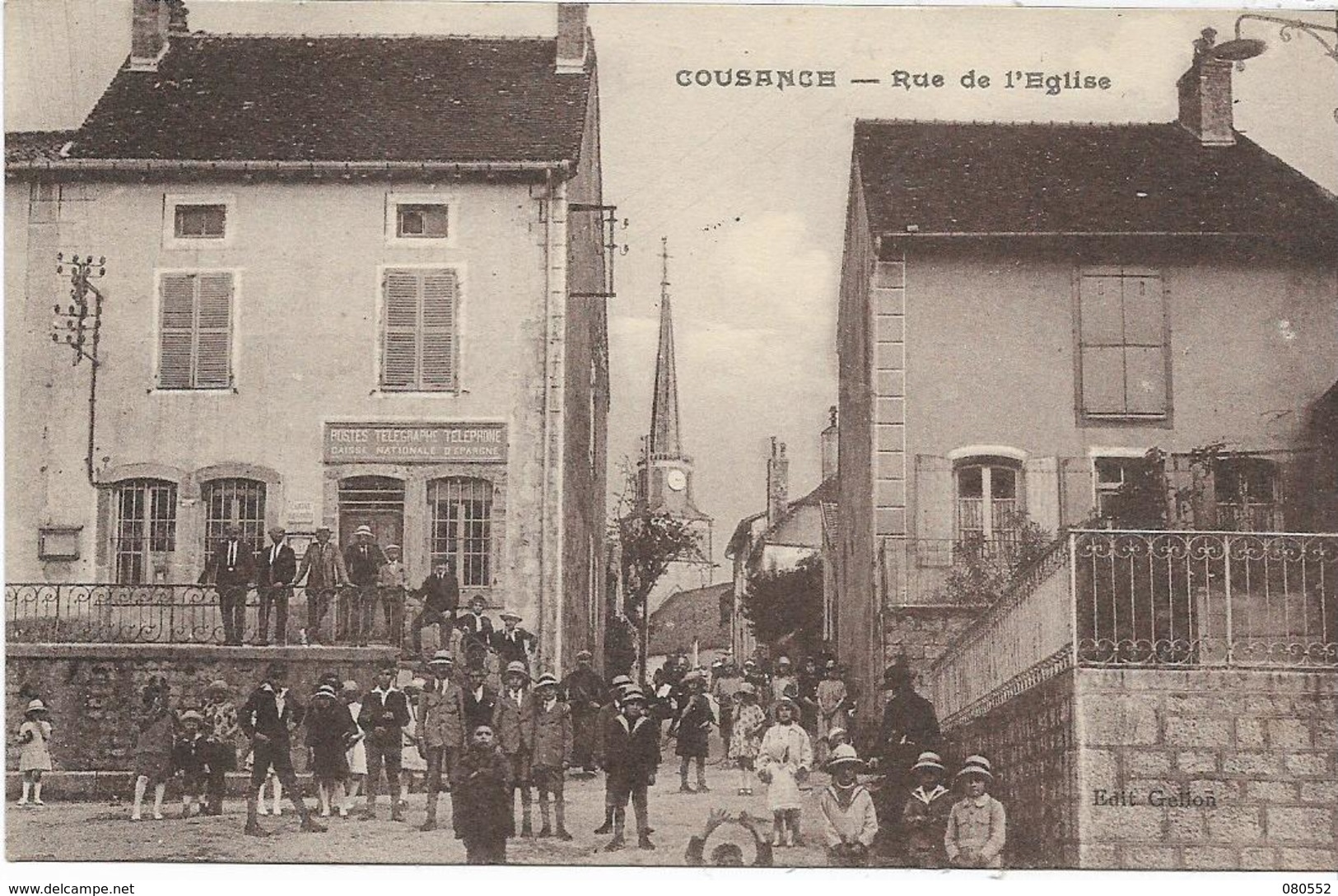 39 COUSANCE . La Rue De L'église Très Animée , édit : Gellon, Années 30 ,  état Extra - Other & Unclassified