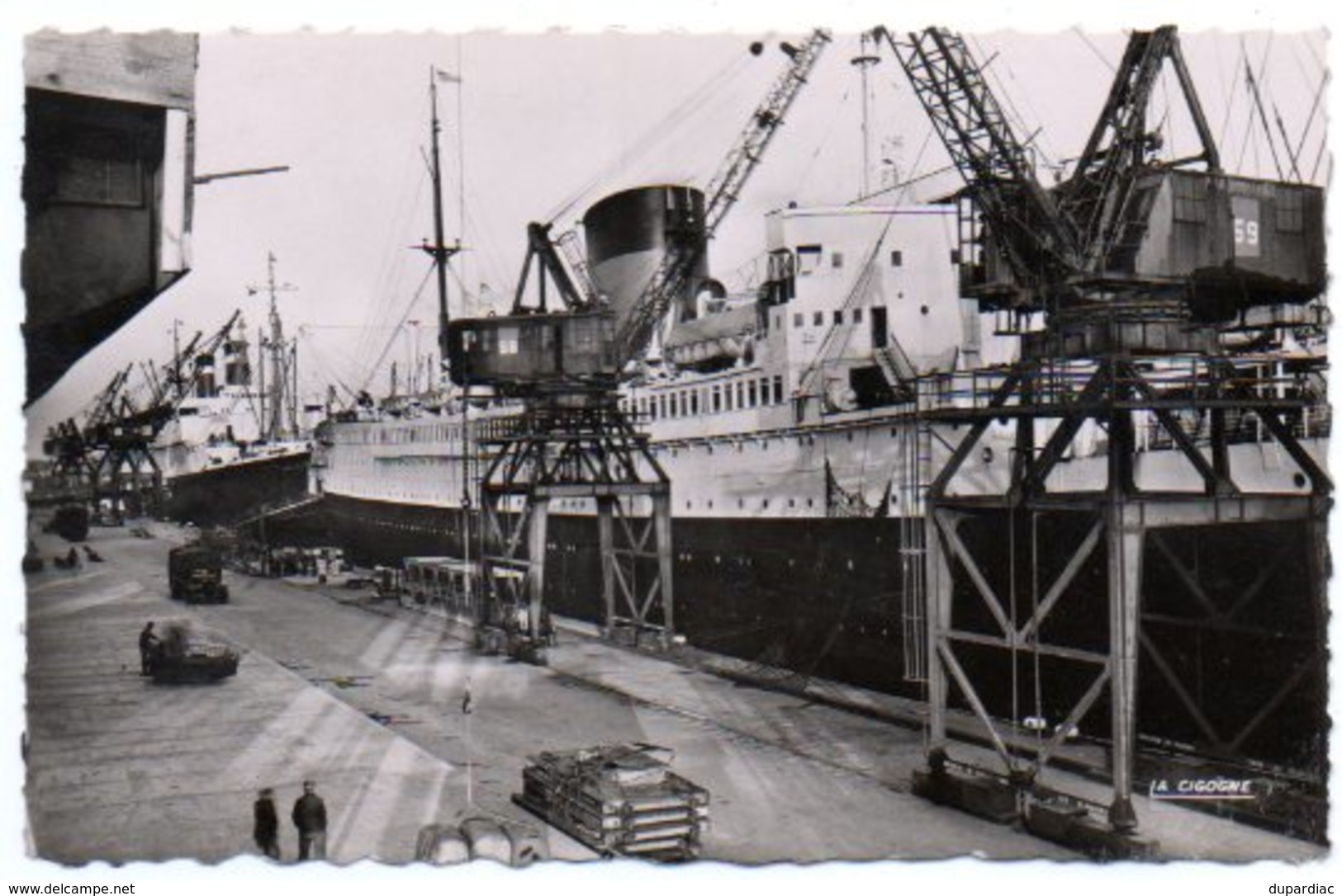 76 - Seine Maritime /  LE HAVRE -- Le Paquebot De Grasse Au Quai Joannès Couvert.. - Harbour