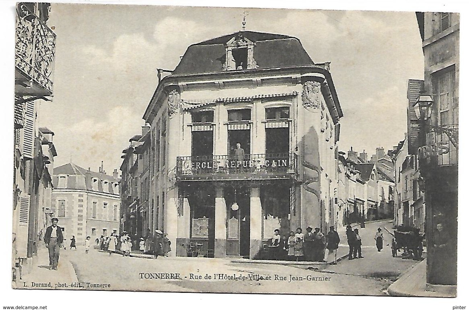 TONNERRE - Rue De L'Hôtel De Ville Et Rue Jean Garnier - Tonnerre