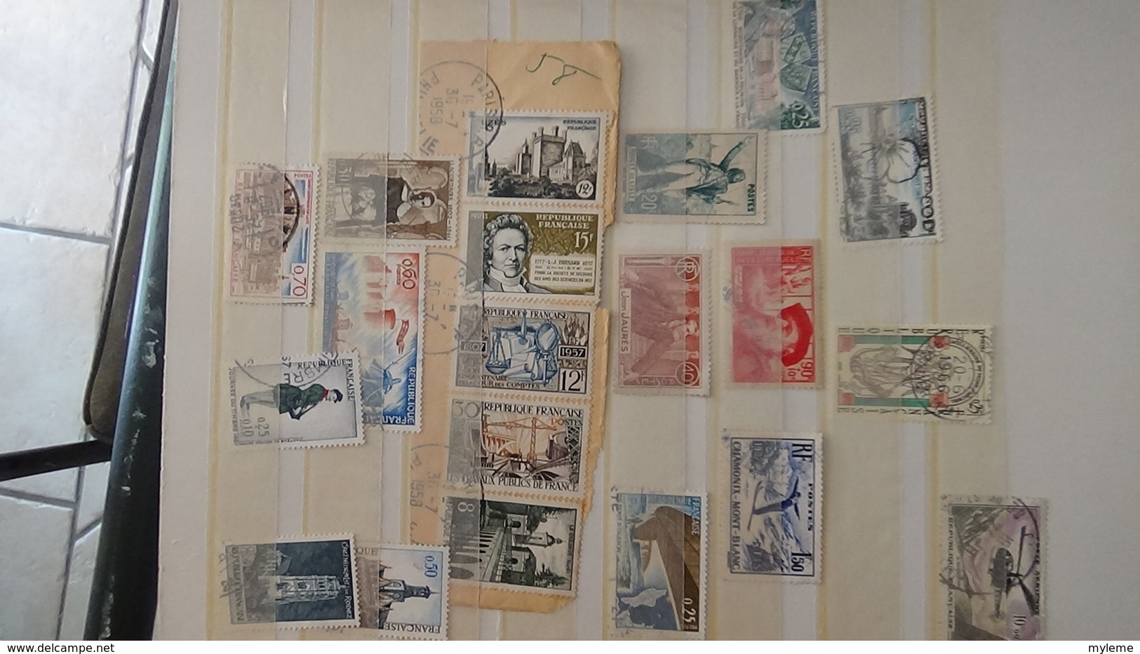 Collection France oblitéré dont carnets croix rouge de 1954 + CA. PORT OFFERT DES 50 EUROS D'ACHATS. Voir commentaires