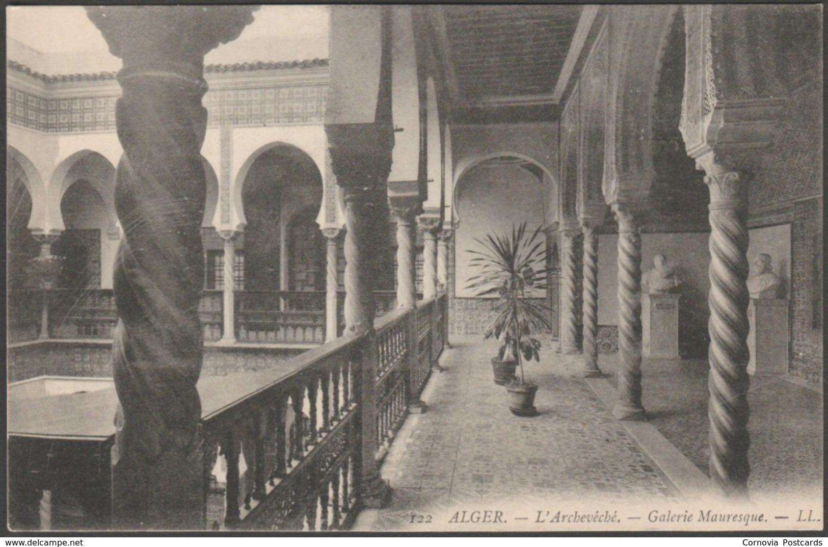Galerie Mauresque, L'Archevêché, Alger, C.1910 - Lévy CPA LL122 - Algiers