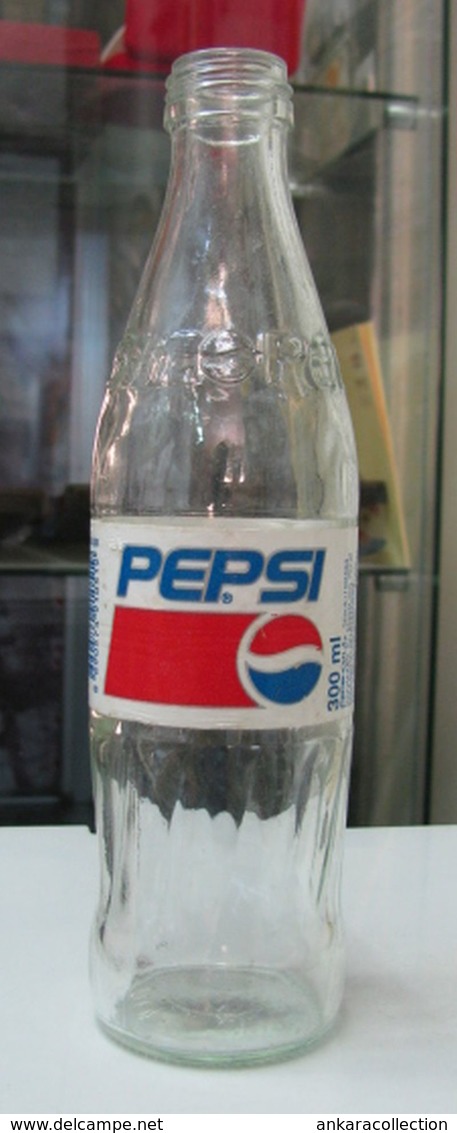 AC - PEPSI COLA EMPTY VINTAGE GLASS BOTTLE FROM TURKEY - Soda