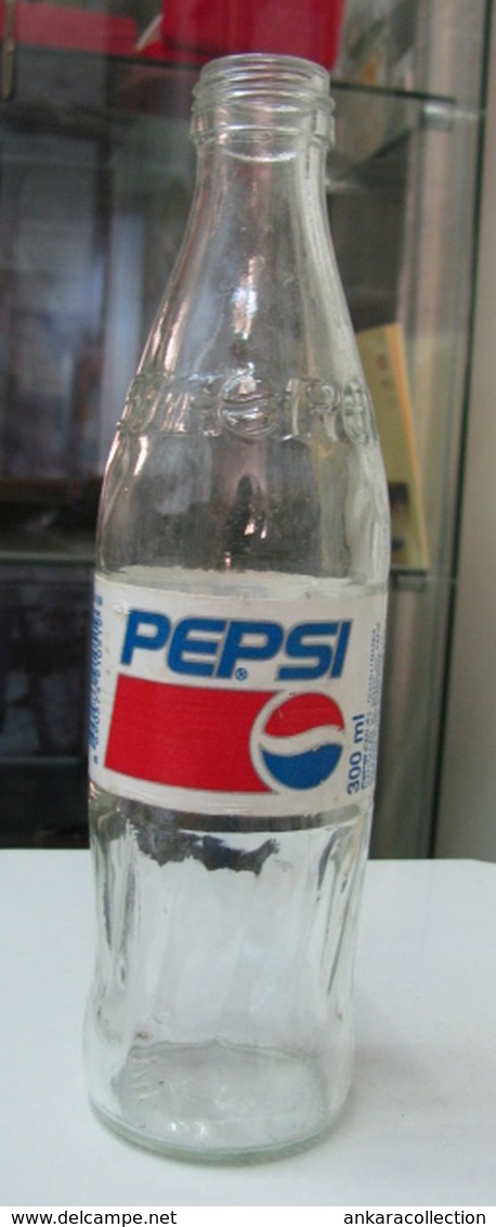 AC - PEPSI COLA EMPTY VINTAGE GLASS BOTTLE FROM TURKEY - Soda