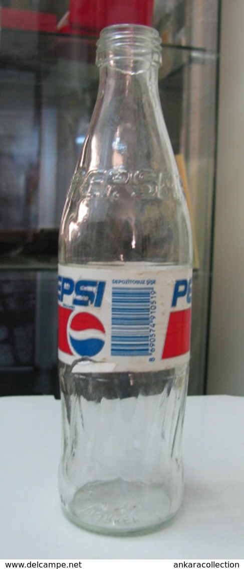 AC - PEPSI COLA EMPTY VINTAGE GLASS BOTTLE FROM TURKEY