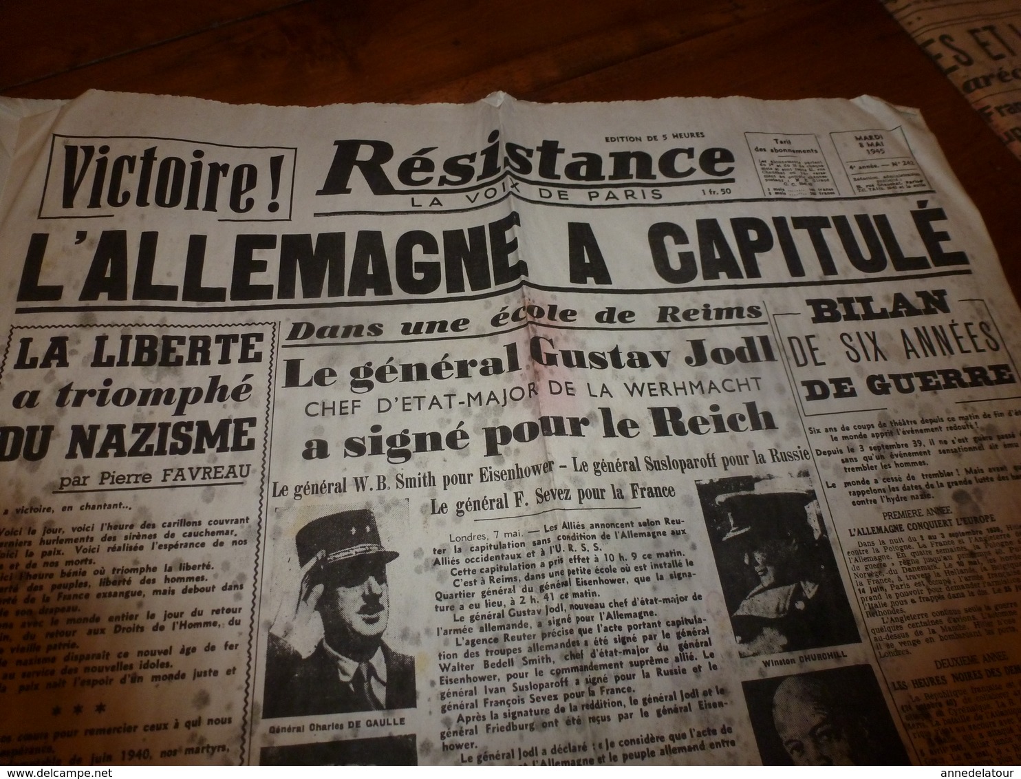 1945 :rare Journal Double "non Coupé" Après Impression-->  2 éditions RESISTANCE (8 Mai) Et LIBERATION (8 Mai) - Autres & Non Classés