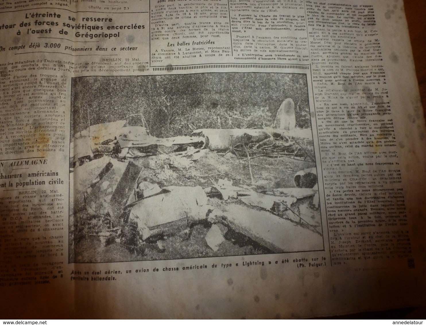 1944 :rare journal double "non coupé" après impression-->  2 éditions PARIS-SOIR (23 mai) et JOURNAL de ROUBAIX (31 mai)