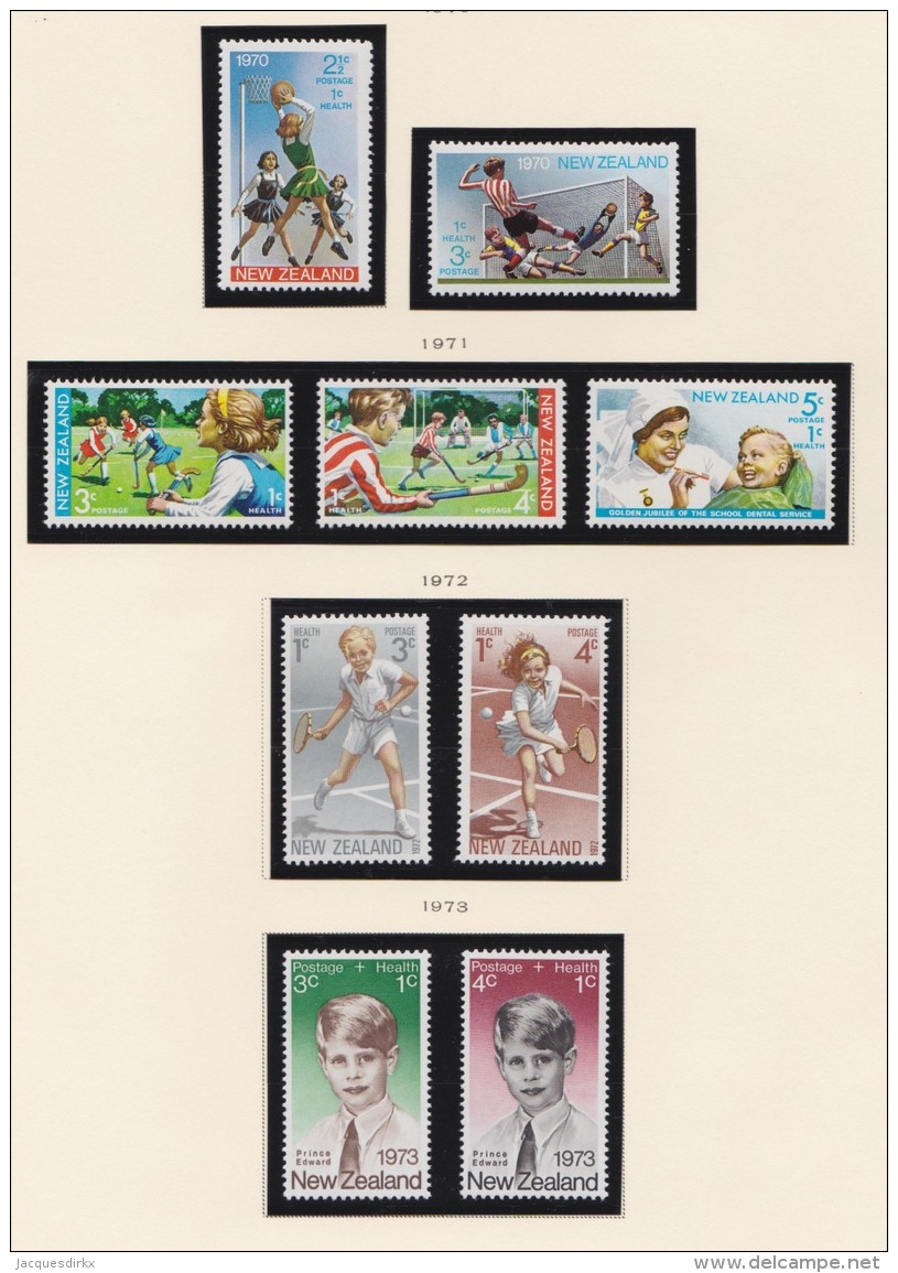 New Zealand    .     SG   .   Page  With Stamps     .        **   .     MNH    .   /   .     Postfris - Ongebruikt