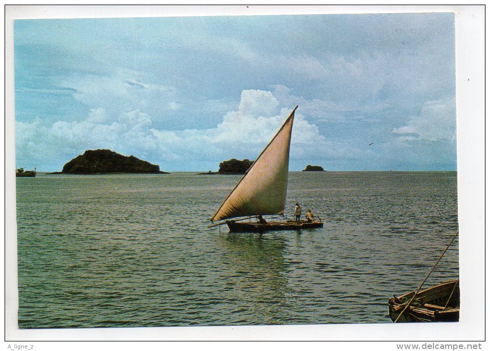 REF 320  :  CPSM MAYOTTE Vue Sur Le Lagon - Mayotte