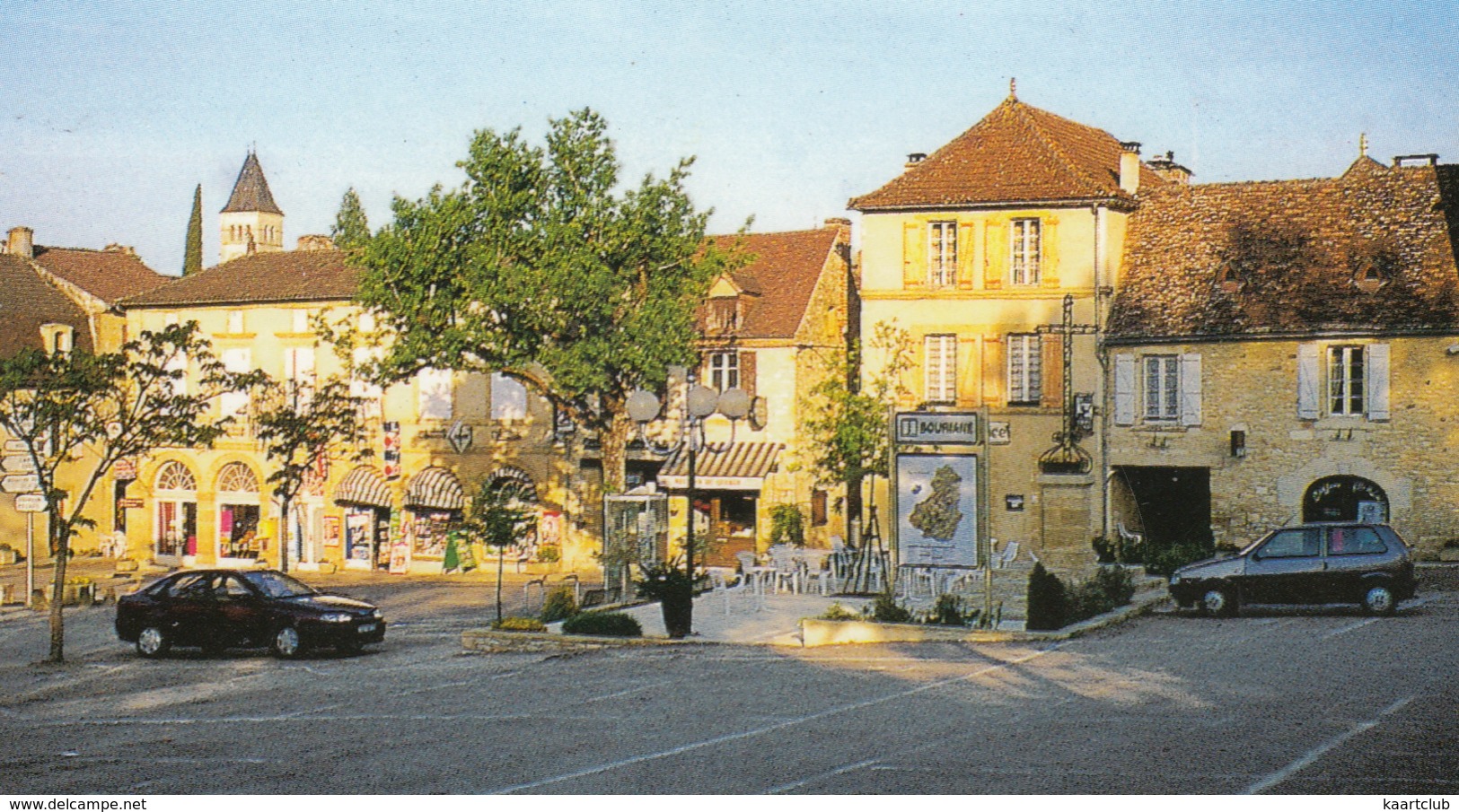 Cazals: FORD SIERRA '90, FIAT UNO 3P - Auberge De La Place - (Lot, France) - PKW