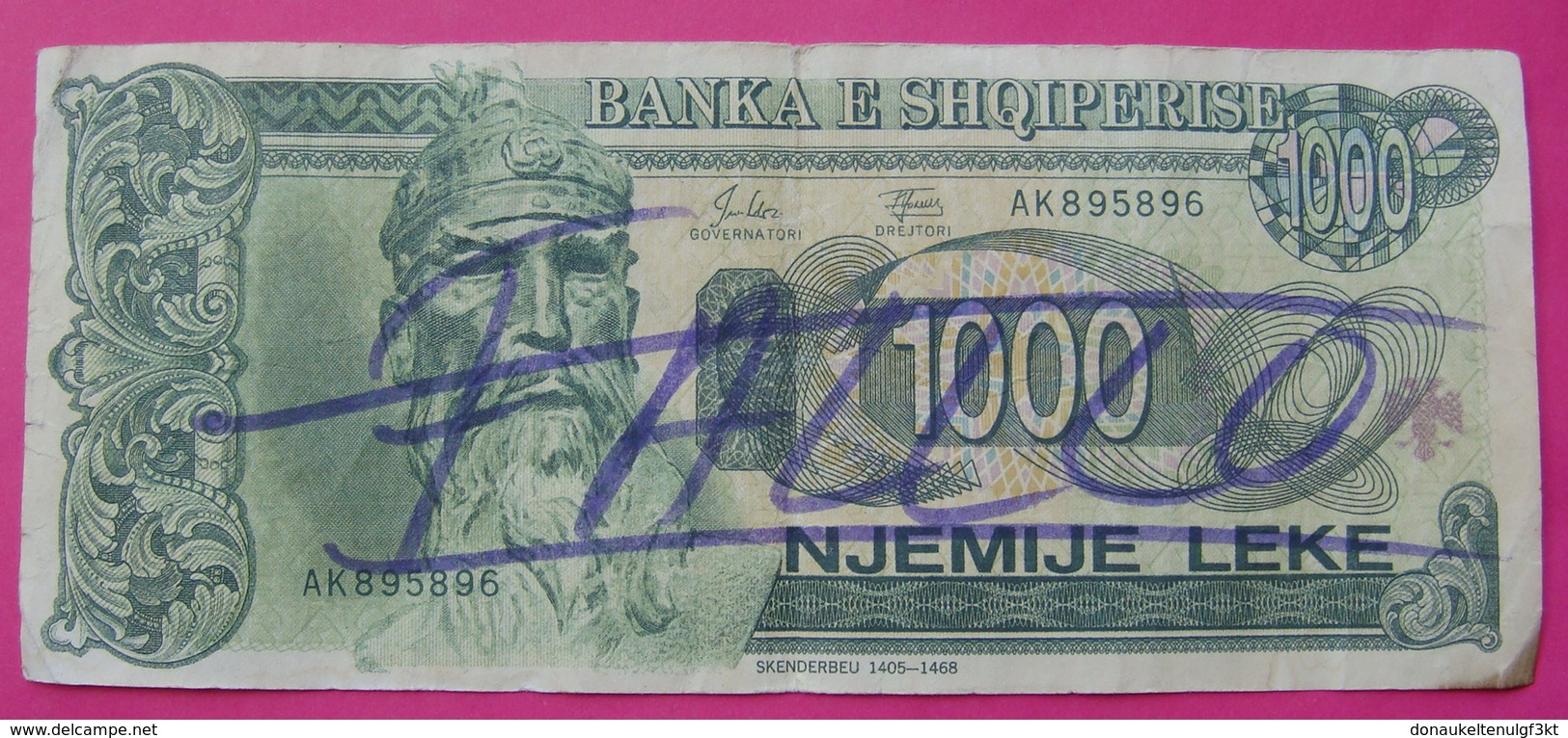 ALBANIA 1000 LEKE 1994. GOOD FORGERY VERY RARE, CANCELLED FROM BANK, Serial No. AK  895896 - Albania