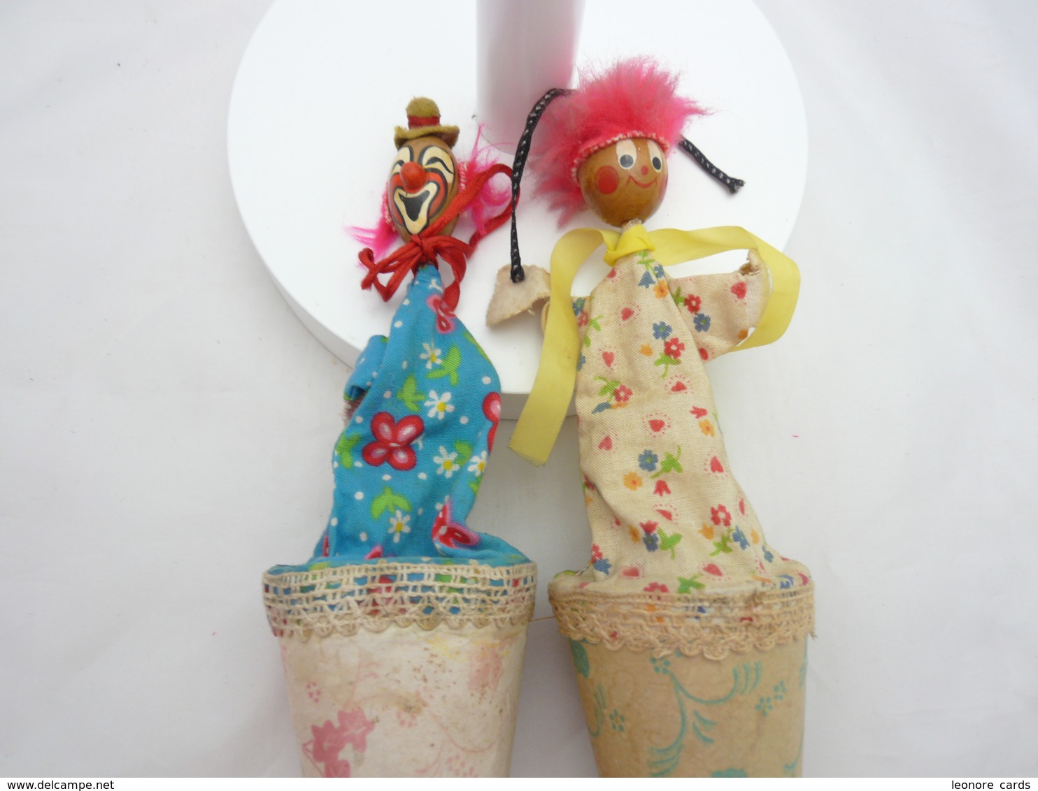 Jeux Et Jouet.Marotte.lot De Deux Marottes Anciennes Shangai Toys Clown Et Un Chinois 30cm - Autres & Non Classés