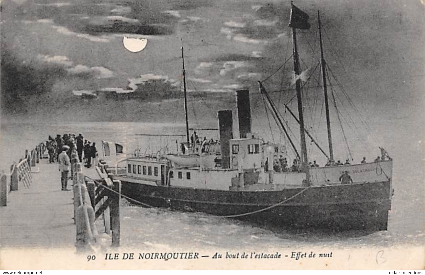 Ile De Noirmoutier 85 :  Effet De Nuit.Bateau Le Solacroup      (voir Scan) - Ile De Noirmoutier