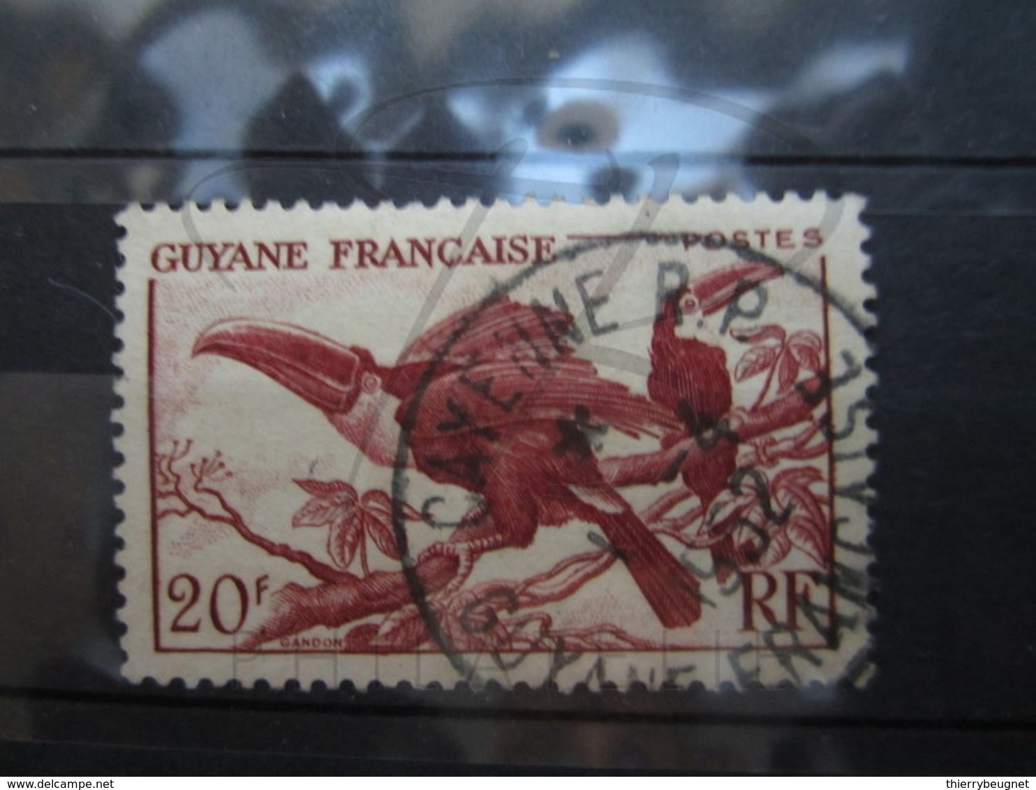 VEND BEAU TIMBRE DE GUYANE N° 215 , CACHET " CAYENNE R.P. " !!! - Oblitérés